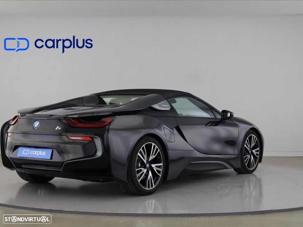 BMW i8 Roadster - 7
