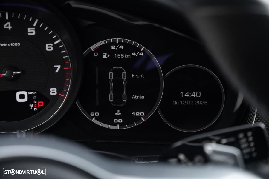 Porsche Panamera 4 S - 37