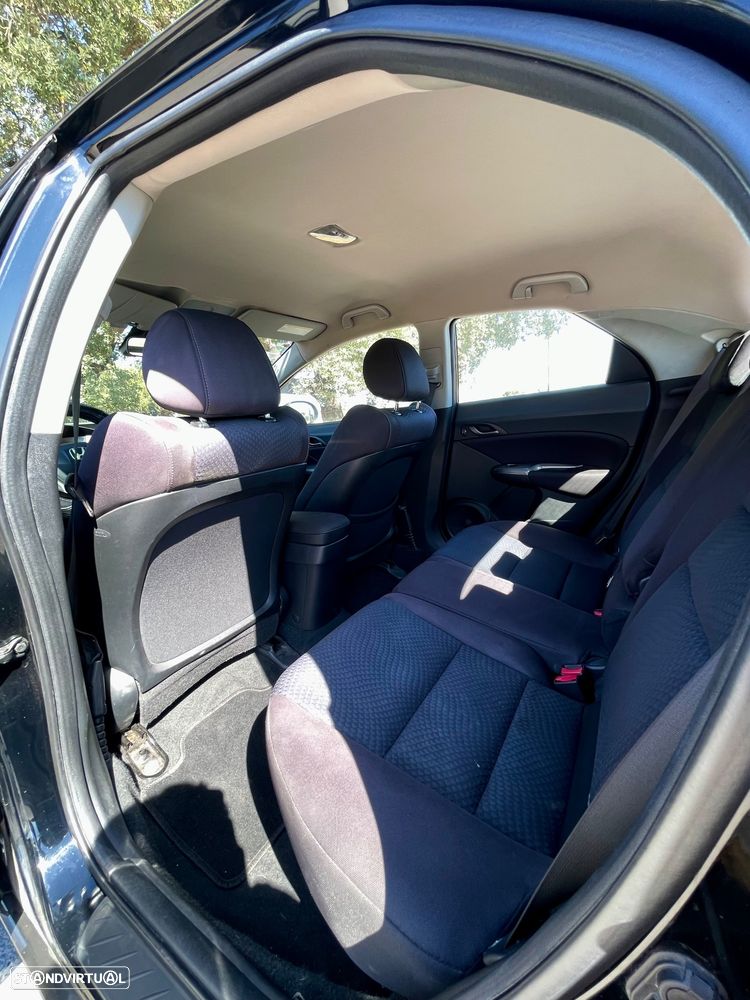 Honda Civic 1.4 i-VTEC Comfort - 20