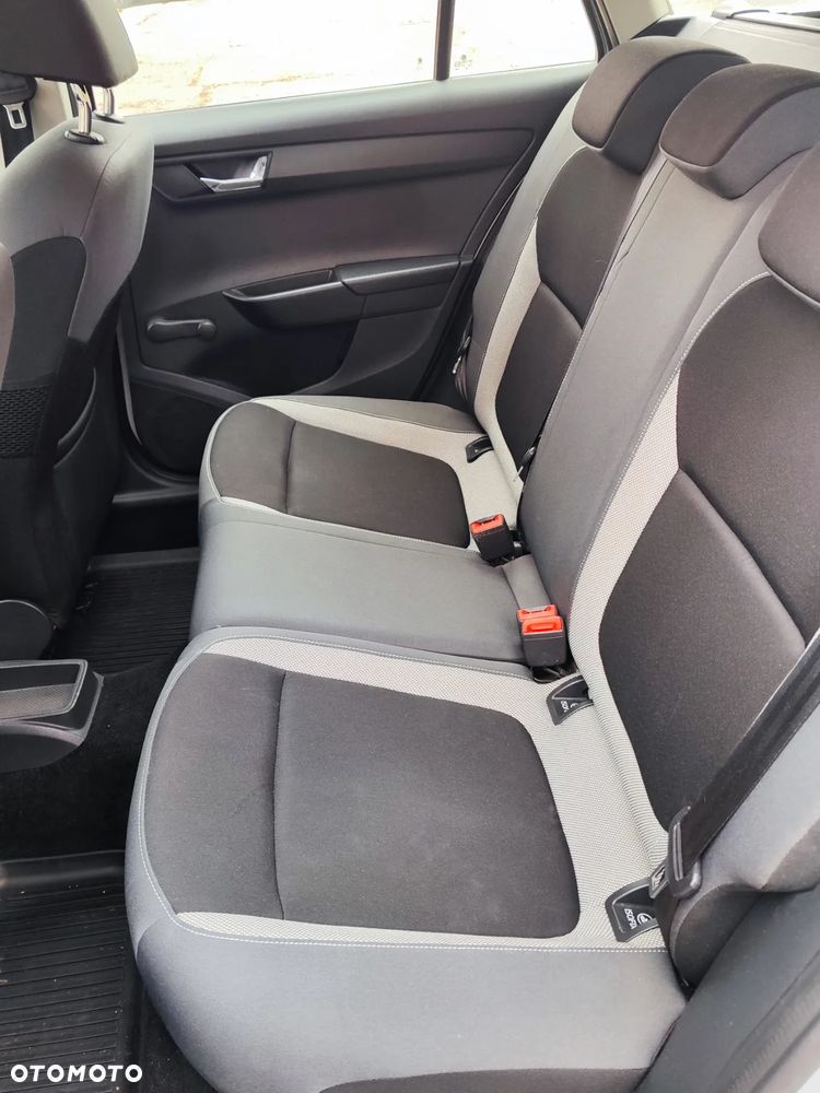 Skoda Fabia 1.2 TSI Ambition - 12