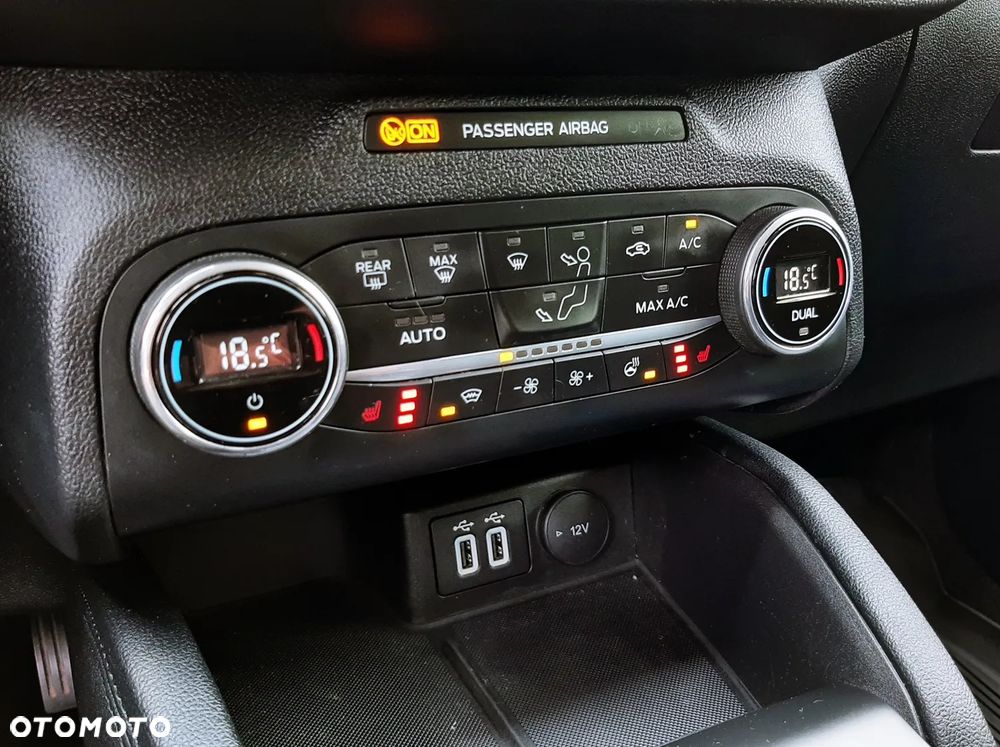 Ford Kuga 1.5 EcoBoost FWD Titanium - 37