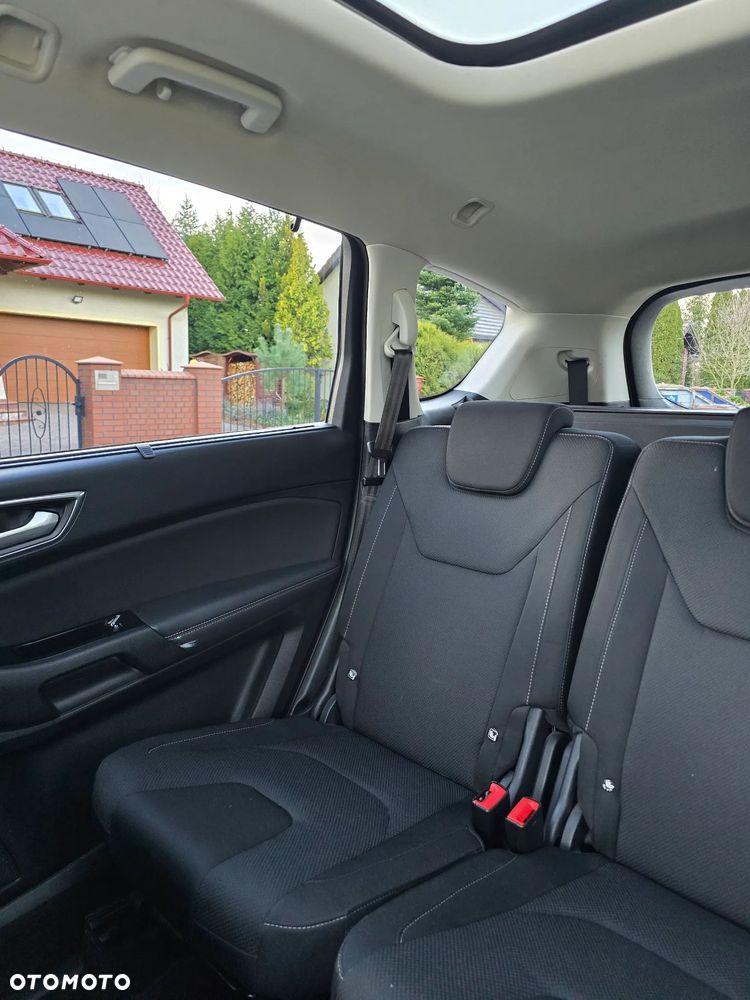 Ford S-Max 2.0 TDCi Titanium PowerShift - 25