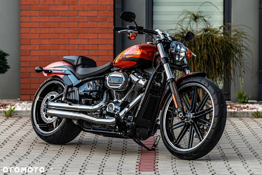 Harley-Davidson Softail Breakout - 4