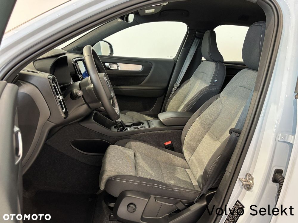 Volvo XC 40 - 24