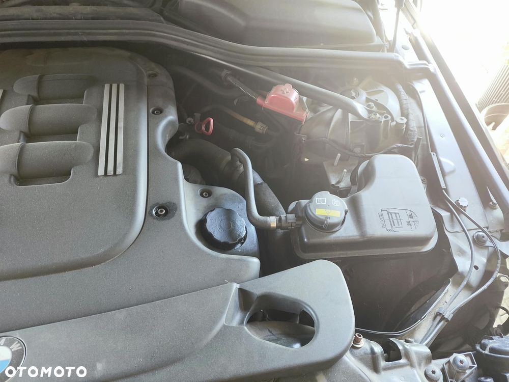BMW Seria 5 520d - 13