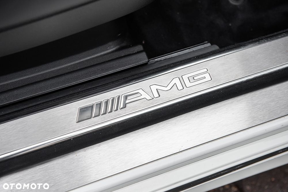 Mercedes-Benz CL 63 AMG 7G-TRONIC - 16