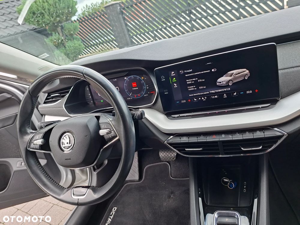 Skoda Octavia 2.0 TDI Style DSG - 17