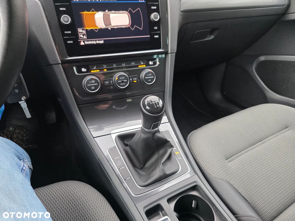 Volkswagen Golf VII 1.4 TSI BMT Comfortline - 31