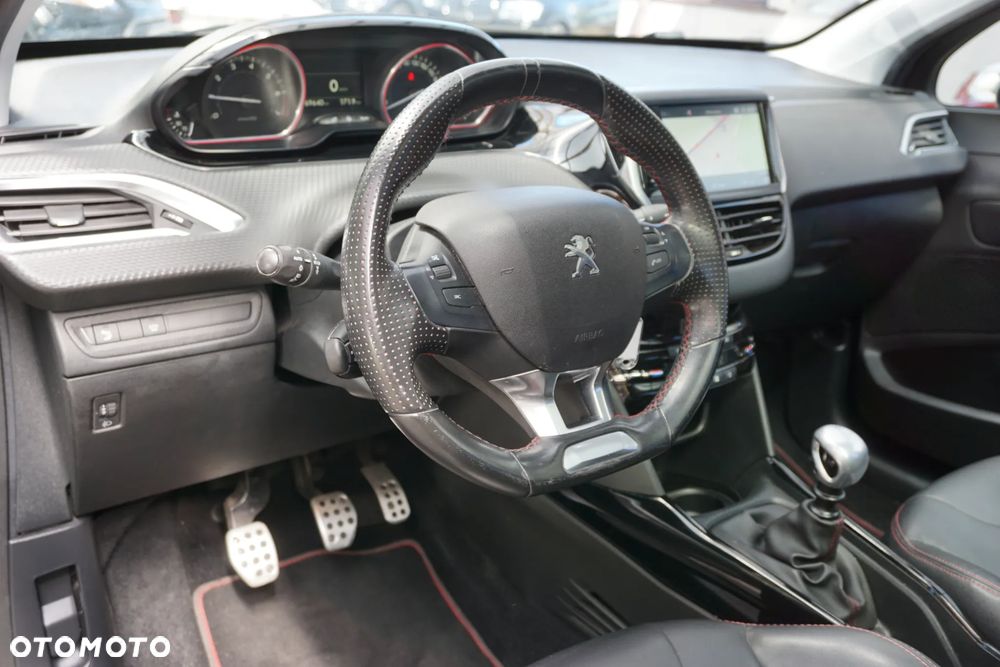 Peugeot 2008 PureTech 130 Stop&Start GT-Line Edition - 10