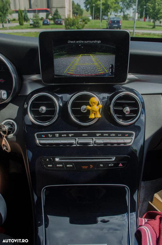 Mercedes-Benz C - 26