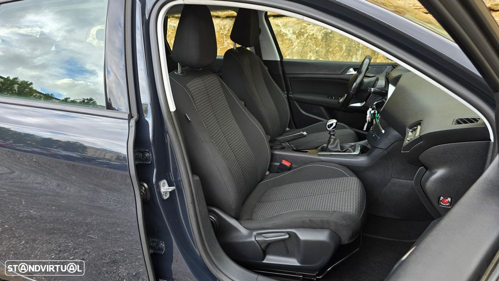 Peugeot 308 SW 1.5 BlueHDi Style - 42