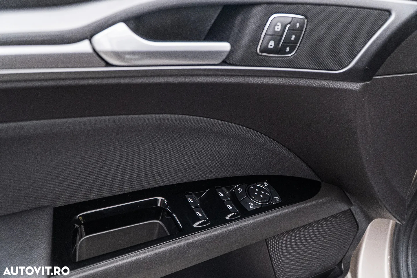 Ford Mondeo 2.0 Ti-VCT Hybrid Titanium - 18
