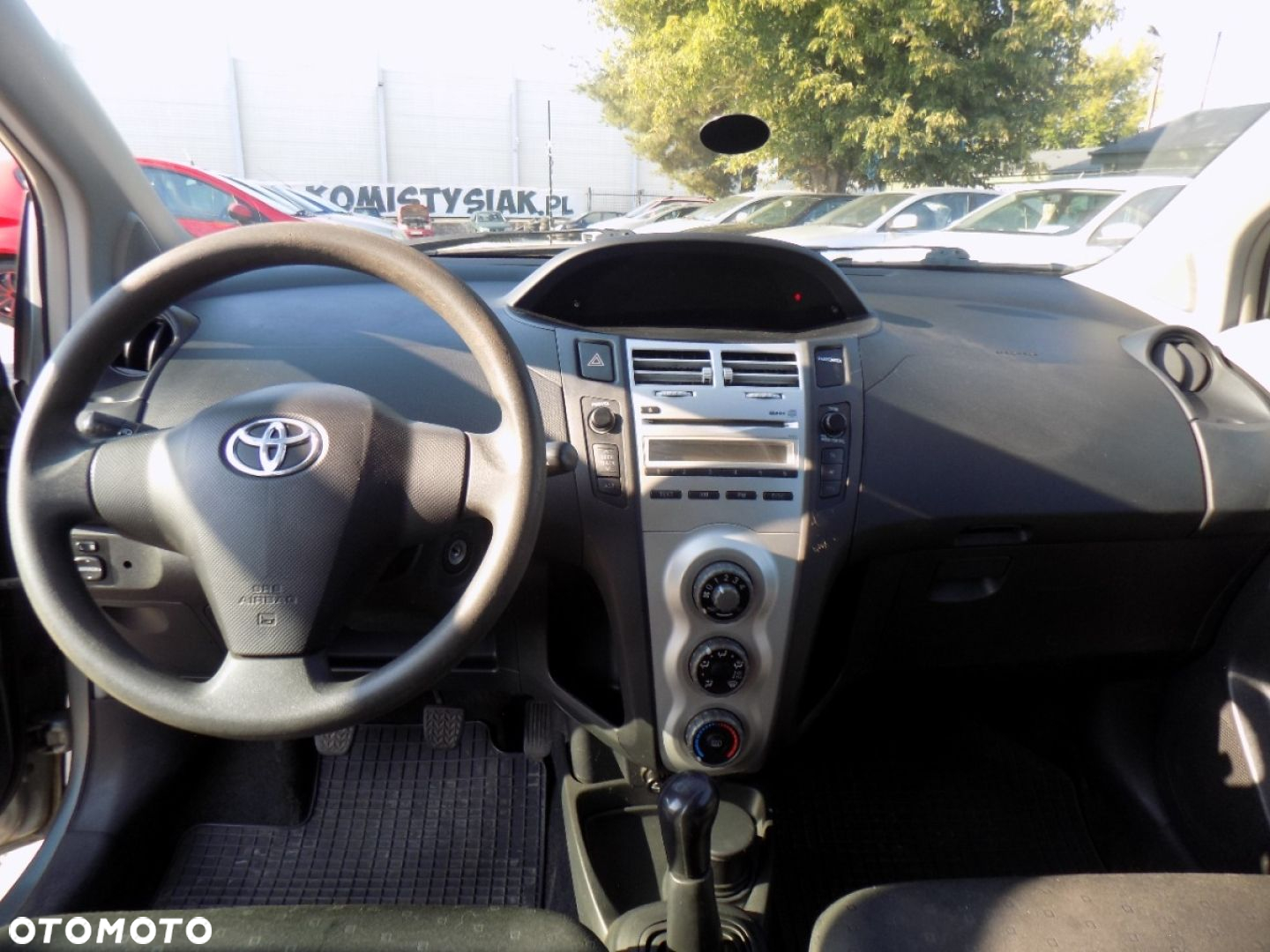 Toyota Yaris - 5