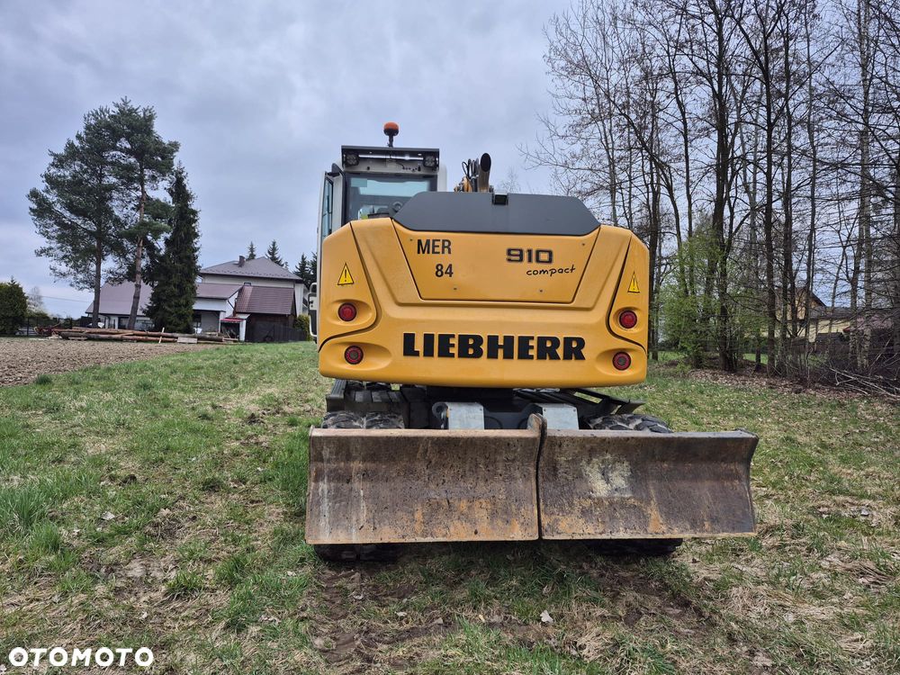 Liebherr 910 - 9
