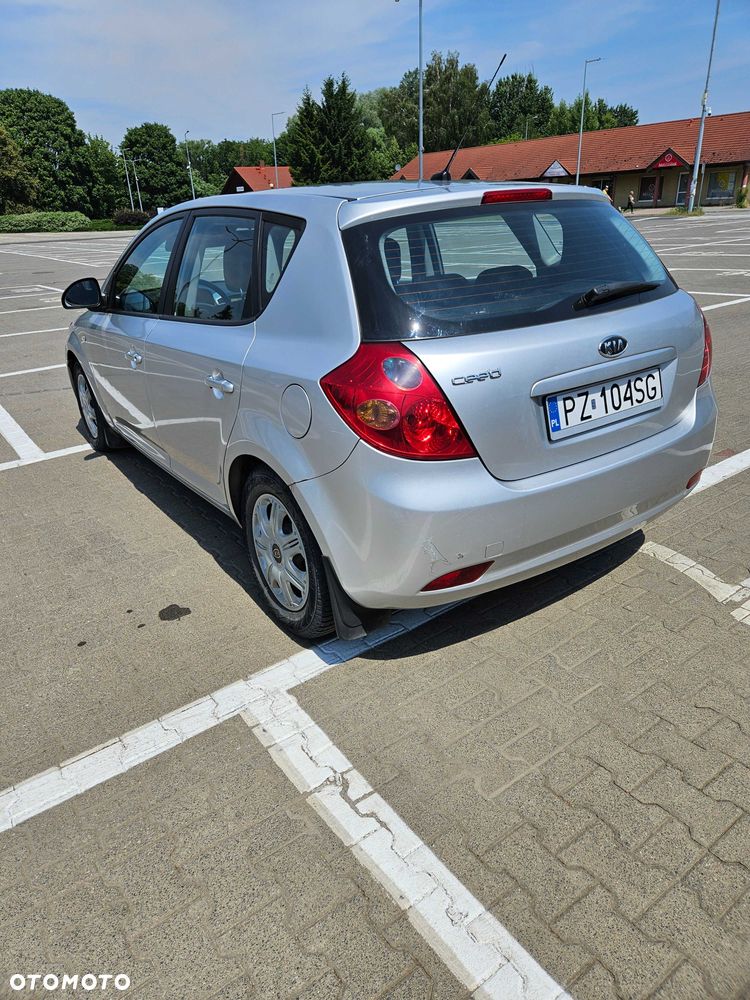Kia Ceed - 2