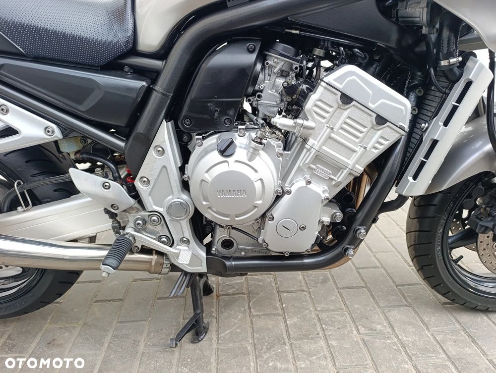 Yamaha FZS - 26