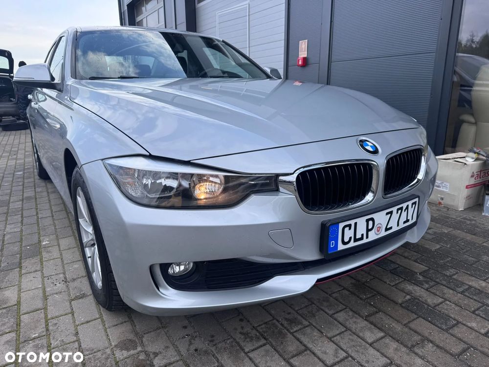 BMW Seria 3 316d Sport Line - 5