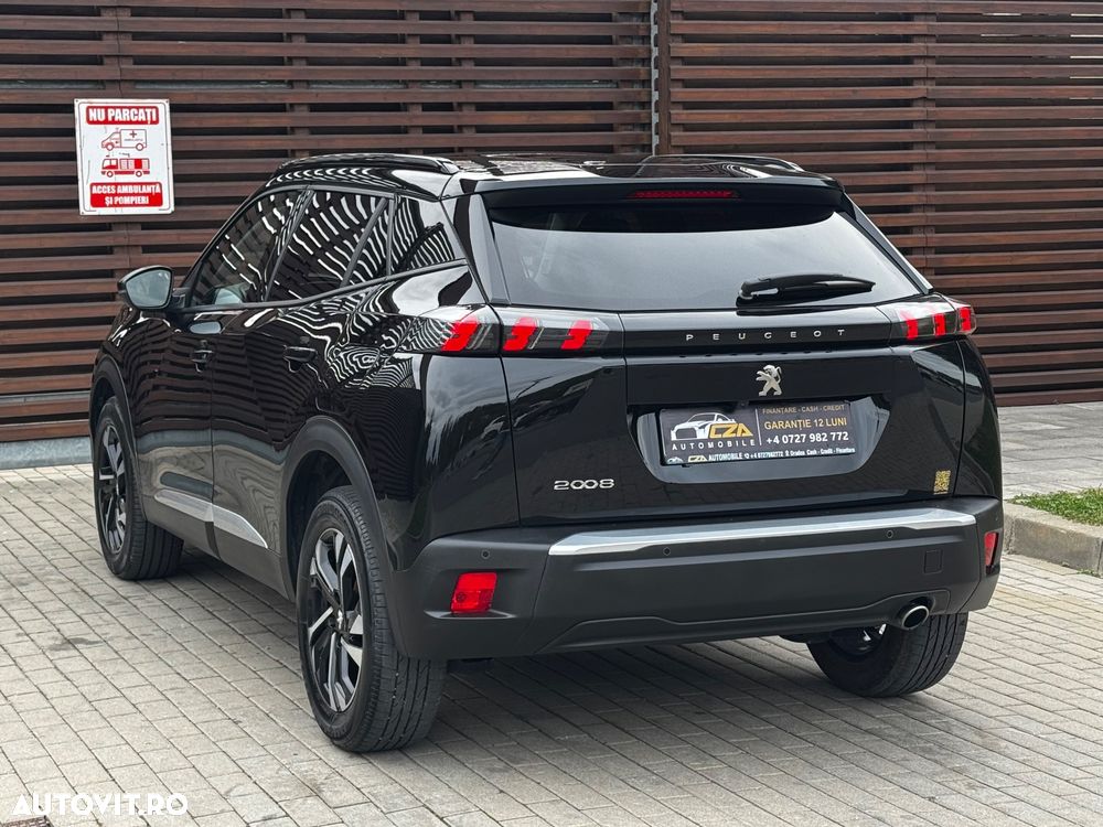 Peugeot 2008 BlueHDi 130 EAT8 Allure Pack - 11