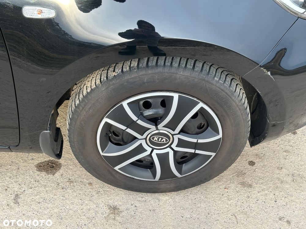 Kia Rio - 9