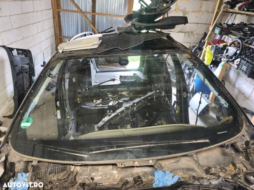 Parbriz cu încălzire Volkswagen Passat B6 2005 - 2010

E - 1
