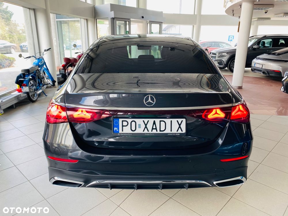 Mercedes-Benz Klasa E 200 4Matic 9G-TRONIC Edition AMG Line - 6