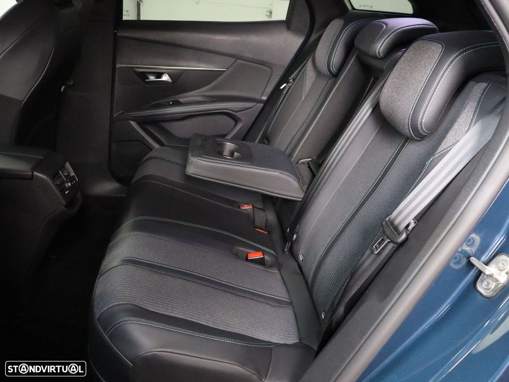 Peugeot 3008 1.6 Hybrid Allure e-EAT8 - 8