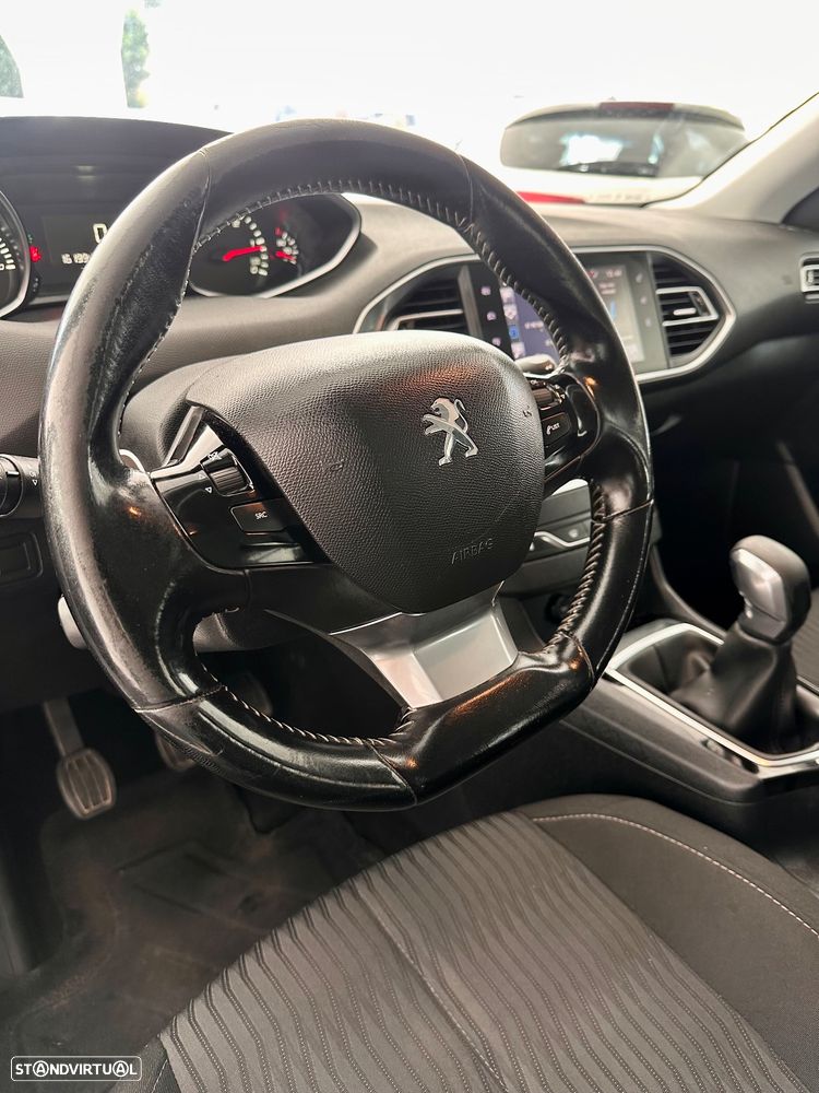 Peugeot 308 1.6 BlueHDi Style - 18