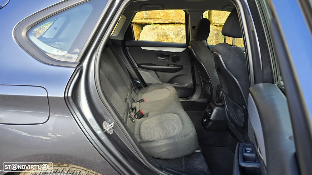 BMW 216 Active Tourer d Advantage - 45