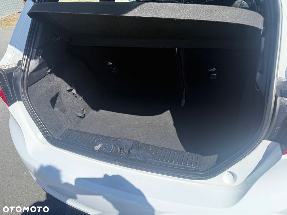 Ford Fiesta 1.1 S&S COOL&CONNECT - 14