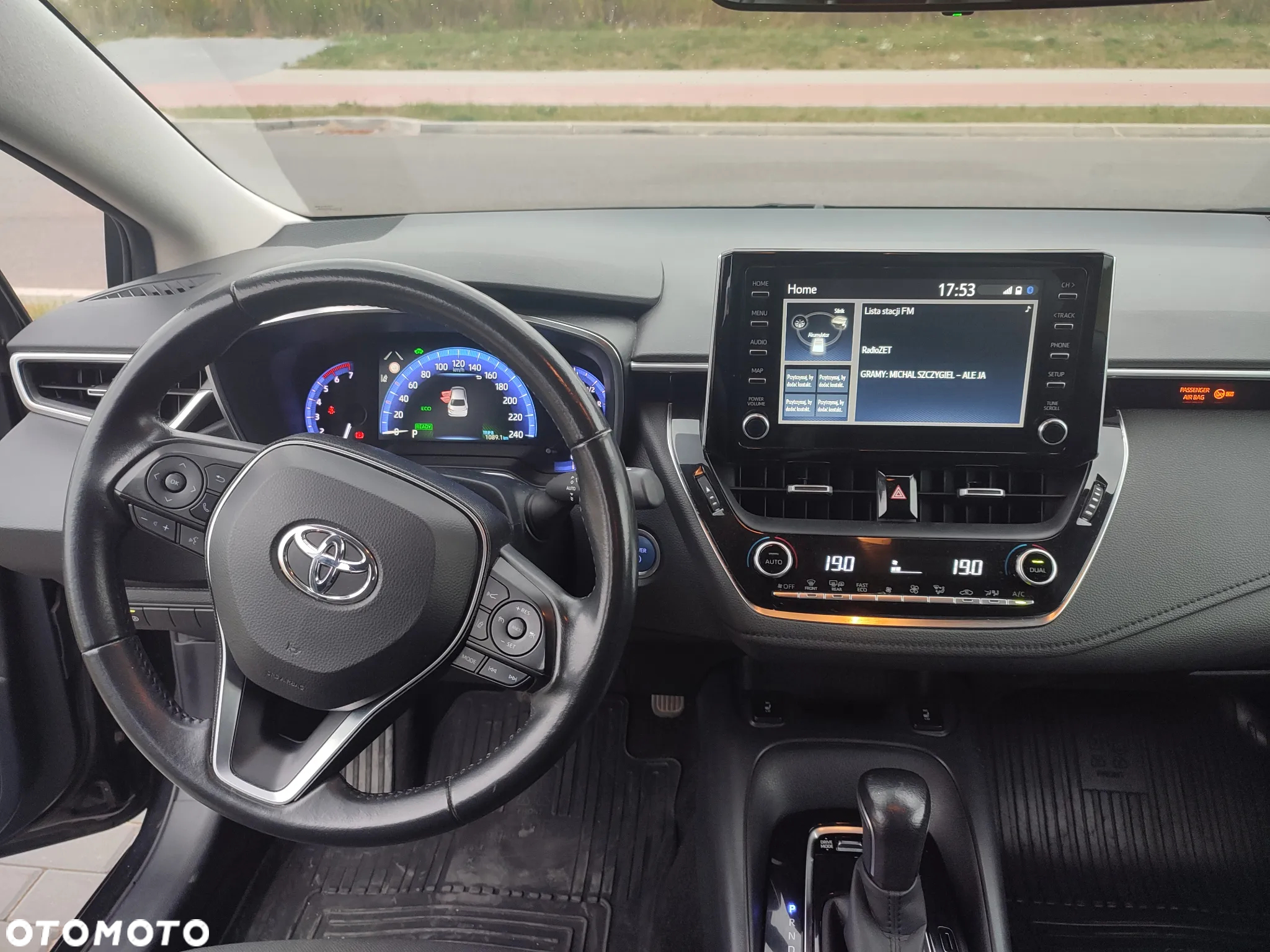 Toyota Corolla - 10