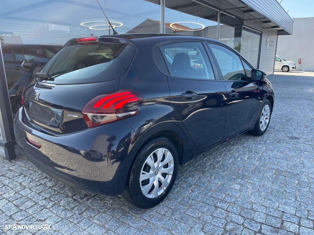 Peugeot 208 1.2 PureTech Active - 12
