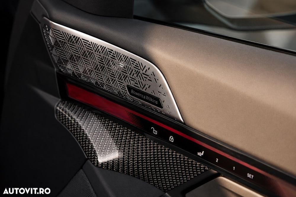 BMW M5 xDrive AT PHEV - 13