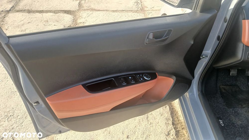 Hyundai i10 1.0 Black Line - 9