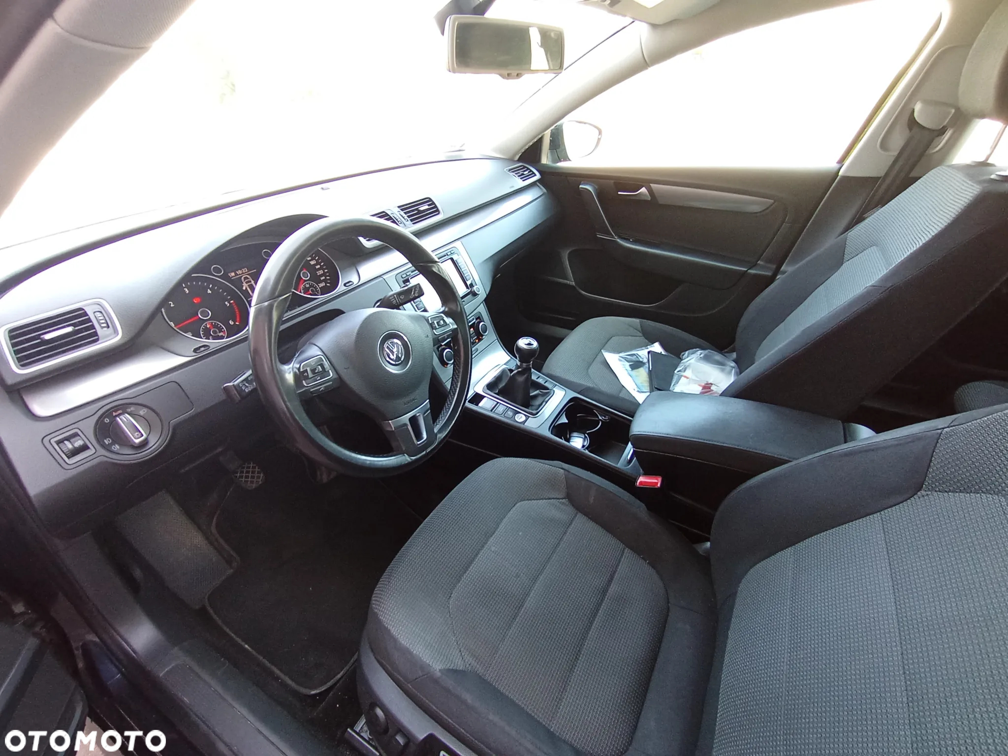Volkswagen Passat 2.0 TDI Comfortline - 13