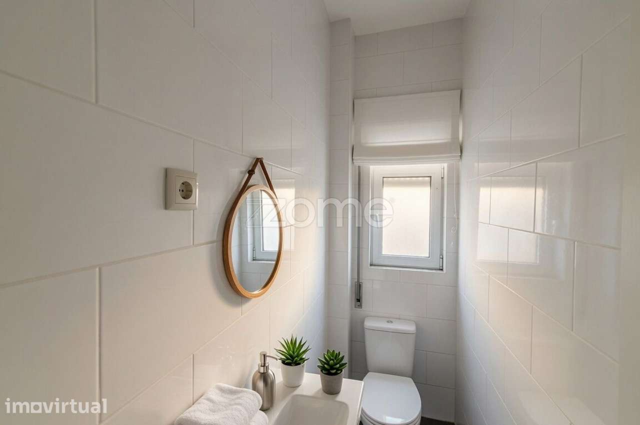 Andar Moradia T3 Renovado com Garagem de 100 m² e Quintal Privativo - Grande imagem: 3/15