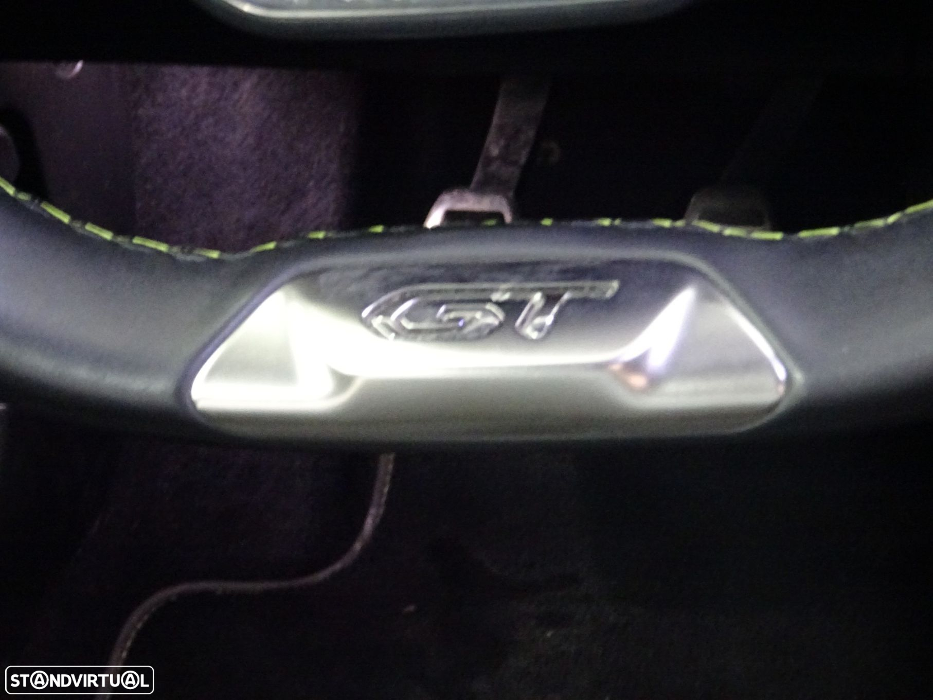 Peugeot 2008 1.2 PureTech GT - 14