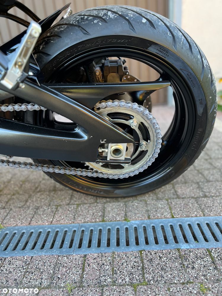 Yamaha FZ8 - 26
