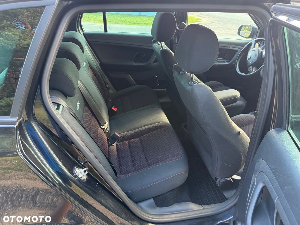 Skoda Fabia 1.4 TSI DSG RS - 10