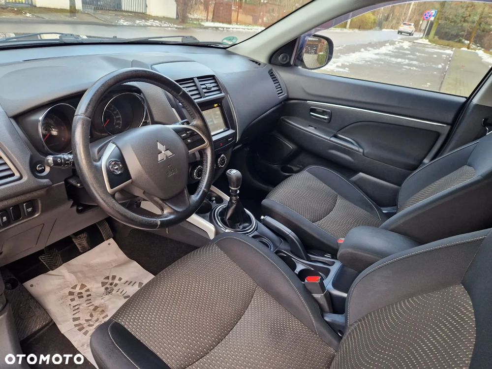Mitsubishi ASX - 5