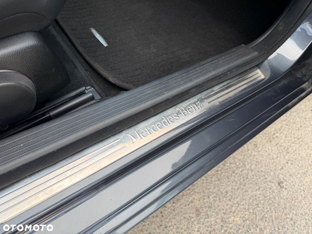Mercedes-Benz Klasa C 200 CGI Automatik BlueEFFICIENCY Avantgarde - 20