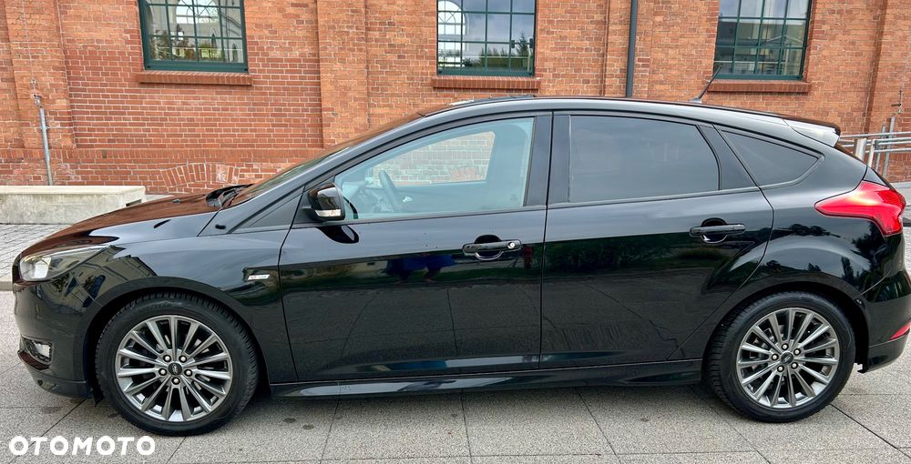 Ford Focus 1.0 EcoBoost Start-Stopp-System ST-LINE STYLE - 13