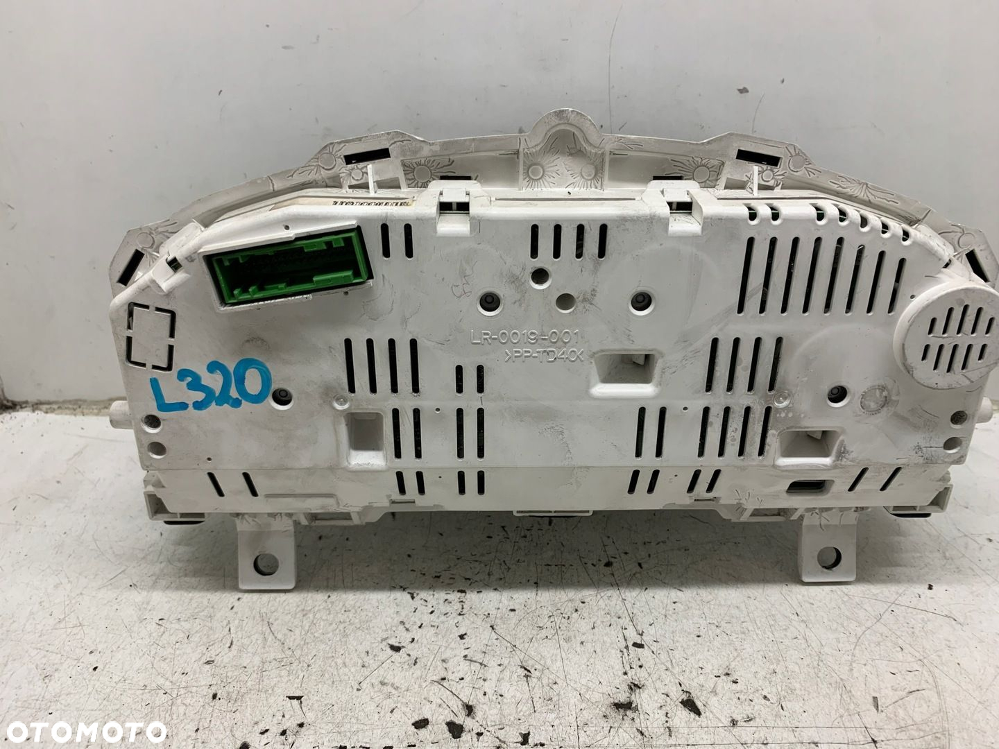 LICZNIK ZEGARY YAC500463 RANGE ROVER SPORT I L320 2.7 TDV6 05-13 EUROPA - 2