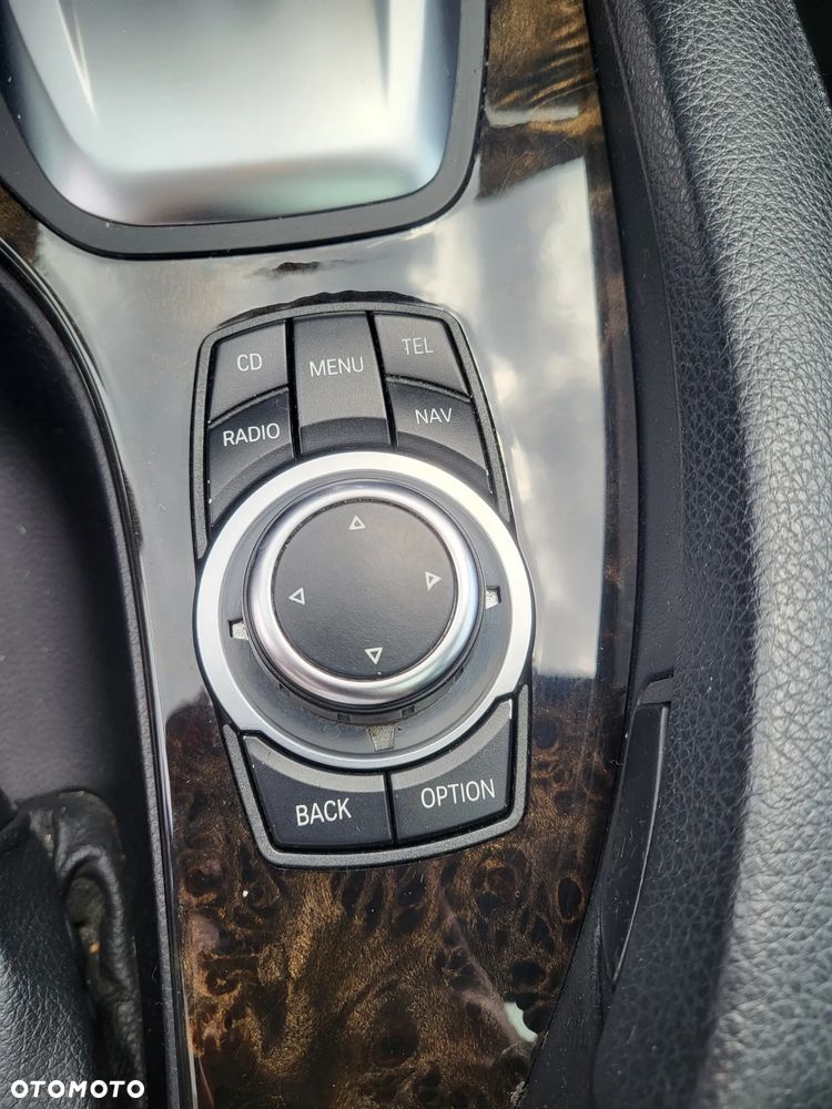 BMW Seria 5 - 25