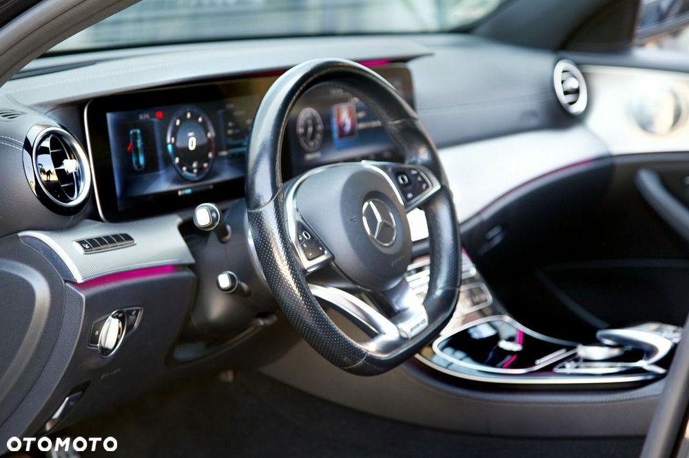 Mercedes-Benz Klasa E 220 d 9G-TRONIC AMG Line - 15