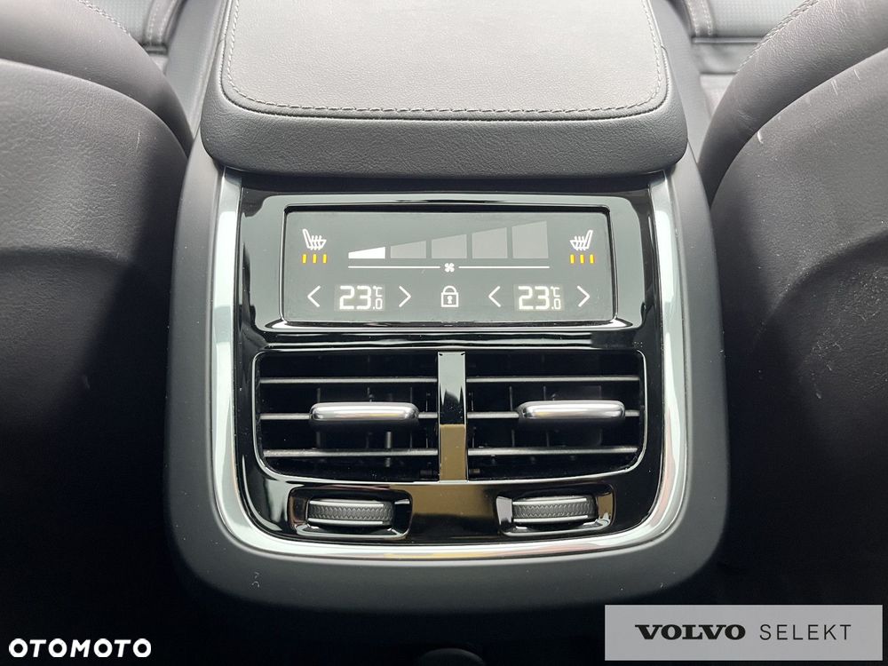 Volvo XC 90 - 33