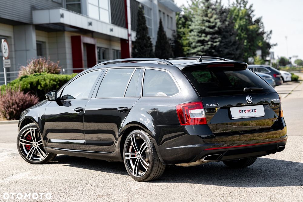 Skoda Octavia 2.0 TSI (Green tec) DSG RS - 16