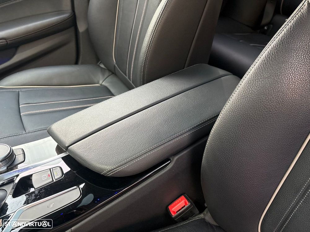 BMW 520 d Line Luxury Auto - 10