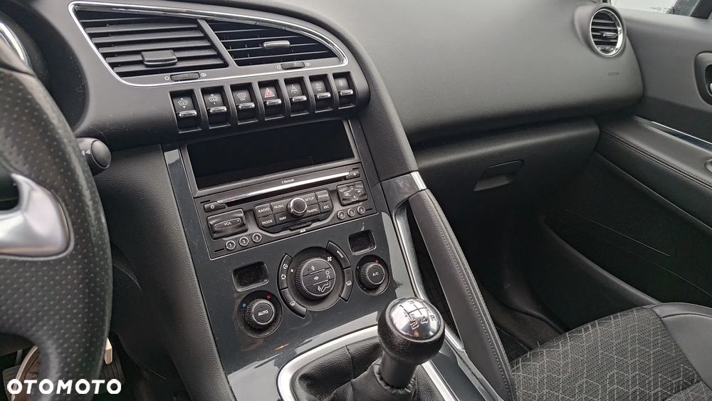 Peugeot 3008 1.6 Premium - 10