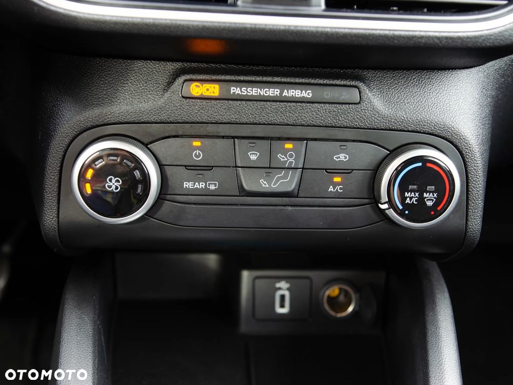 Ford Focus - 35