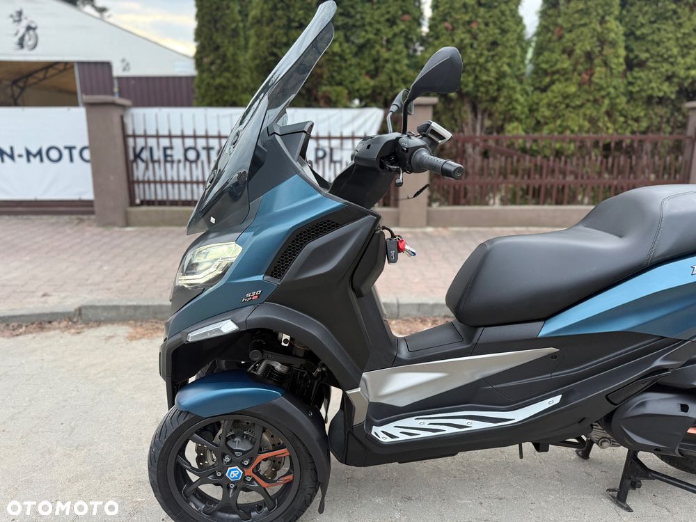 Piaggio MP-3 - 16